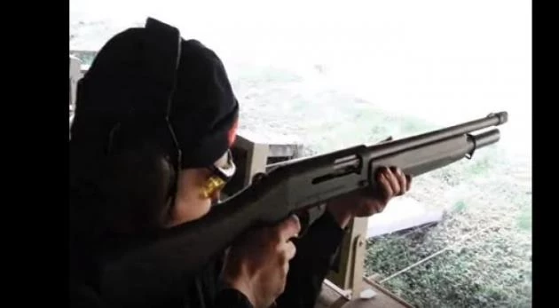 Franchi LAW-12: Ένα ξεχασμένο όπλο σε ένα εντυπωσιακό βίντεο εν ώρα δράσης! (βίντεο)